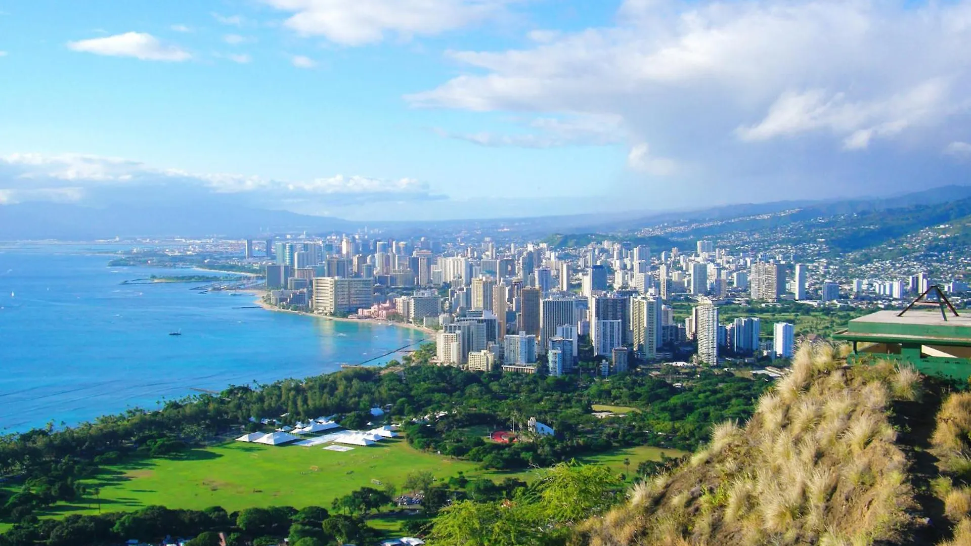 Beautiful 1Br With King Bed, Ocean View, Fast Wi-Fi & Free Parking Apartment Honolulu