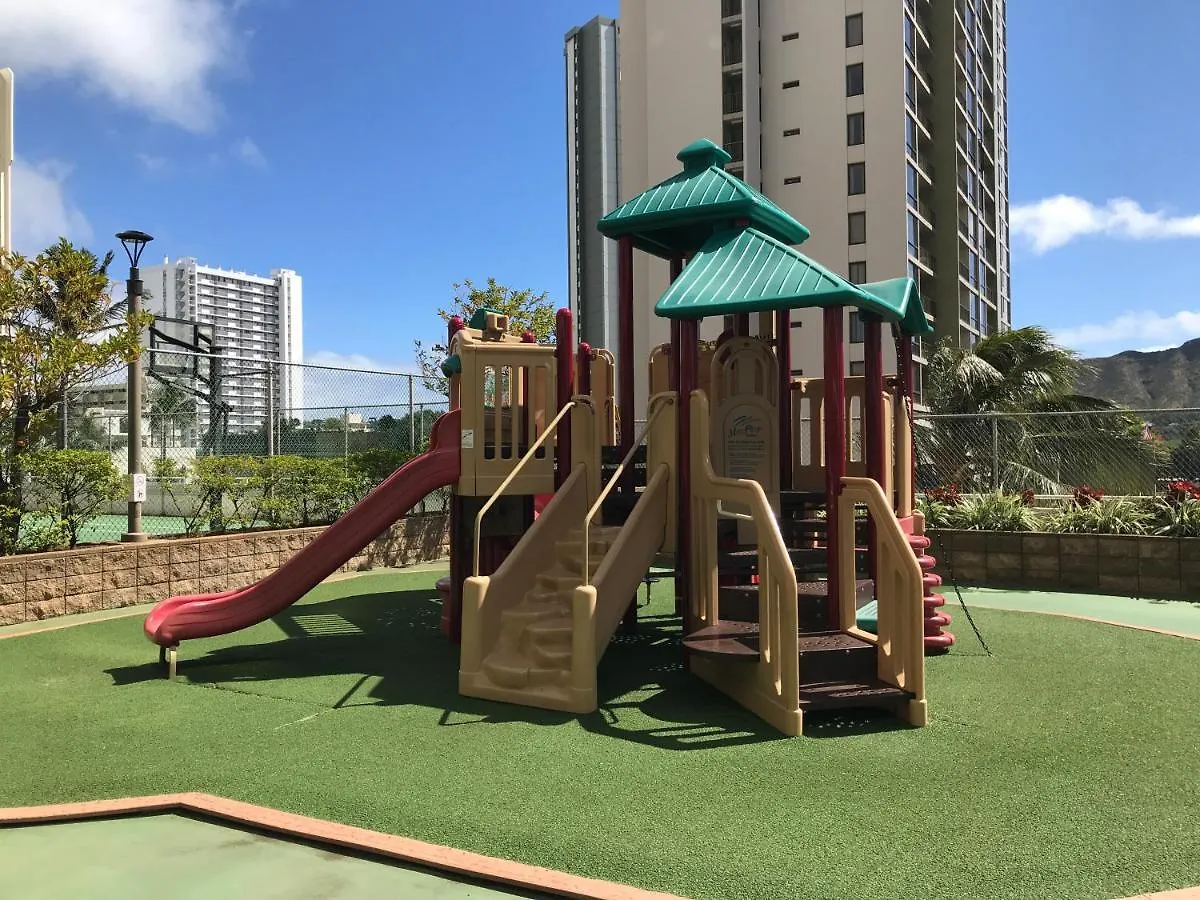 Beautiful 1Br With King Bed, Ocean View, Fast Wi-Fi & Free Parking Apartment Honolulu