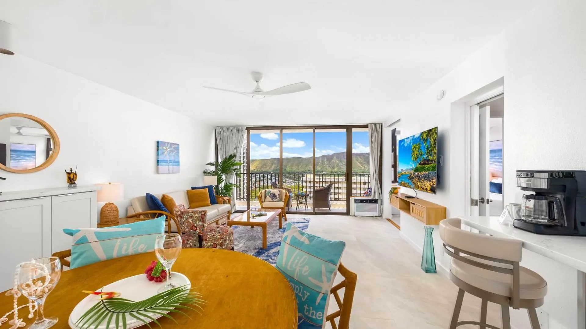 Appartement Beautiful 1Br With King Bed, Ocean View, Fast Wi-Fi & Free Parking à Honolulu